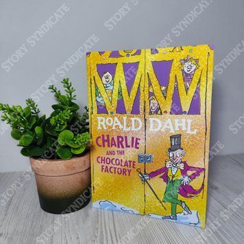 Фото товара Charlie and the Chocolate Factory. Roald Dahl 357195027